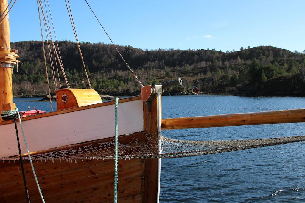 Skomakergarden Ulsteinvik Esterno foto